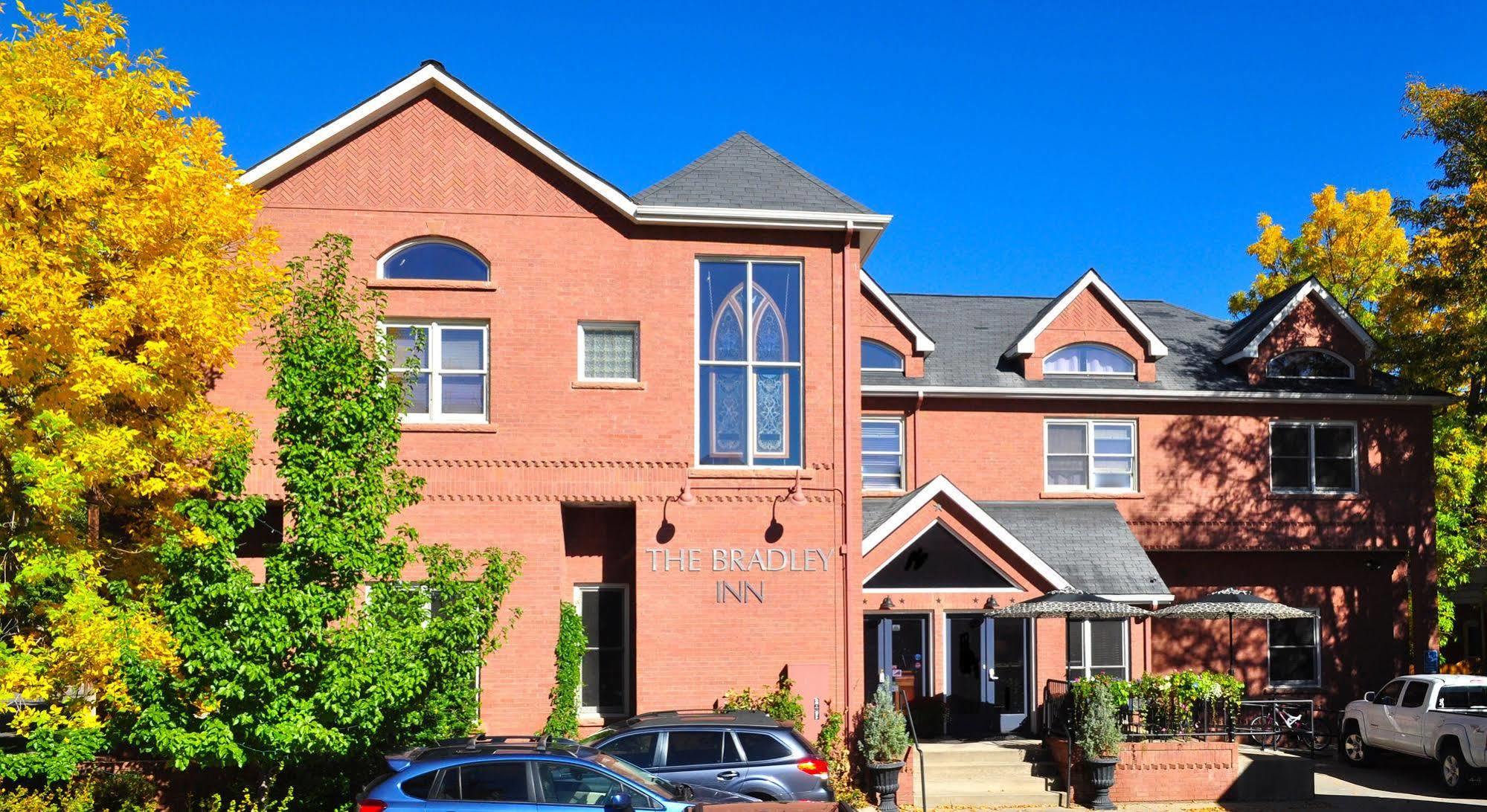 The Bradley Boulder Inn Exterior photo